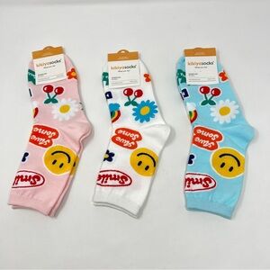 22R. Groovy Smiley Face Socks